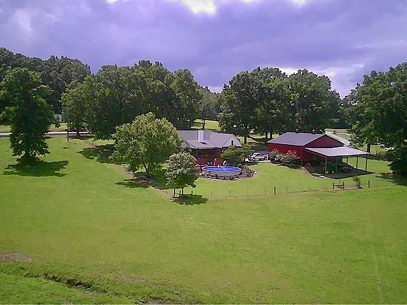 5th image of 9049 Bradley Creek Rd