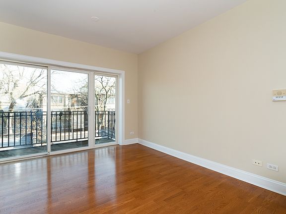 5th image of 7363 N Damen Ave APT 204