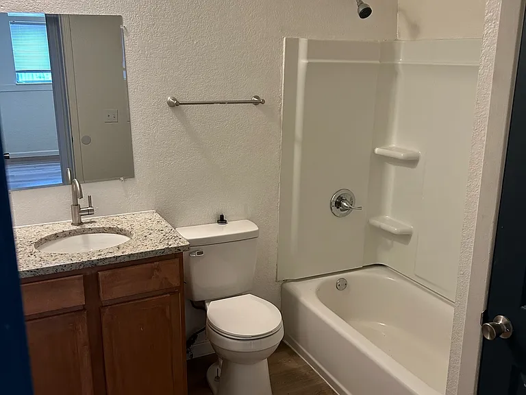 Brookside Apartments — Photo 6