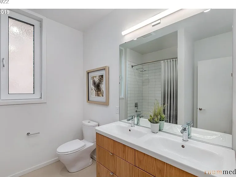 2035 SW Vermont St #2 — Photo 12