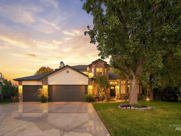 2062 E Holgate Ct, Eagle, ID 83616