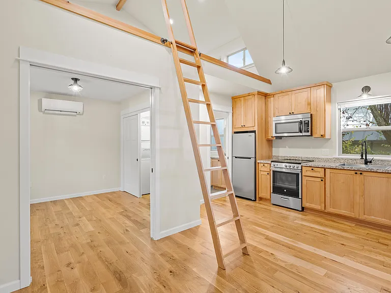 1388B Talent Ave — Photo 11
