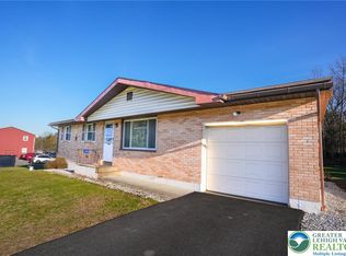 3745 Fireline Rd, Palmerton, PA 18071