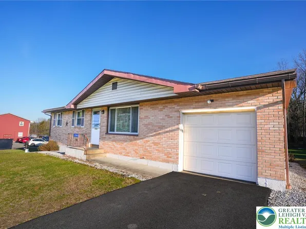 3745 Fireline Rd, Palmerton, PA 18071