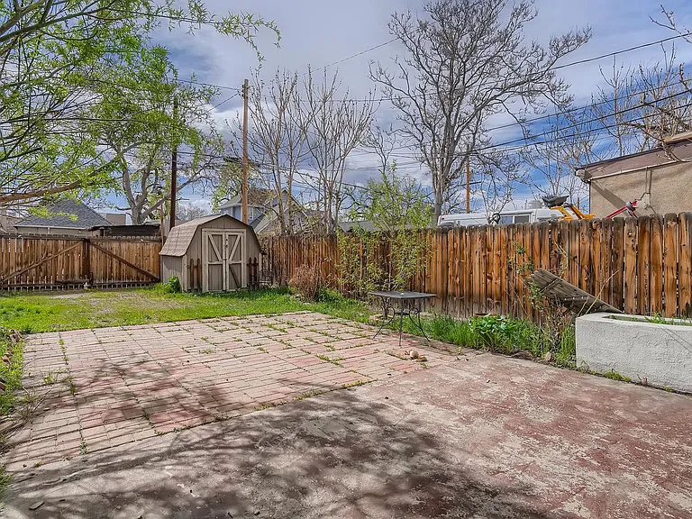 923 Lipan St — Photo 18