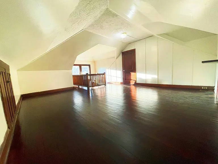 140 Edgerton Rd — Photo 37