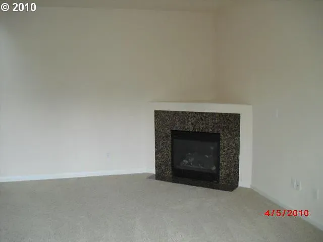 9584 SE Parkwood Way — Photo 8