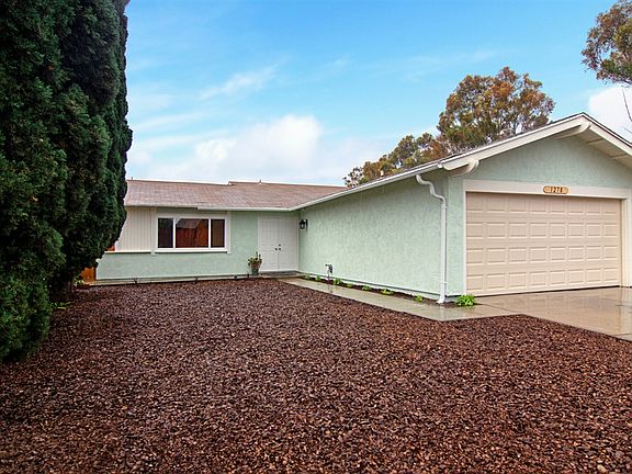 3rd image of 1278 Moraea St
