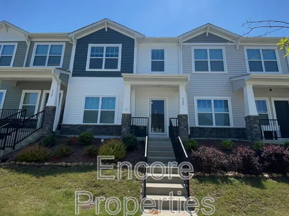 908 Robbie Jackson Ln, Fuquay Varina, NC 27526