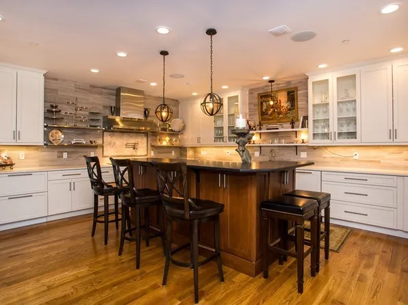 1 Winter Pl #2, Boston, MA 02108