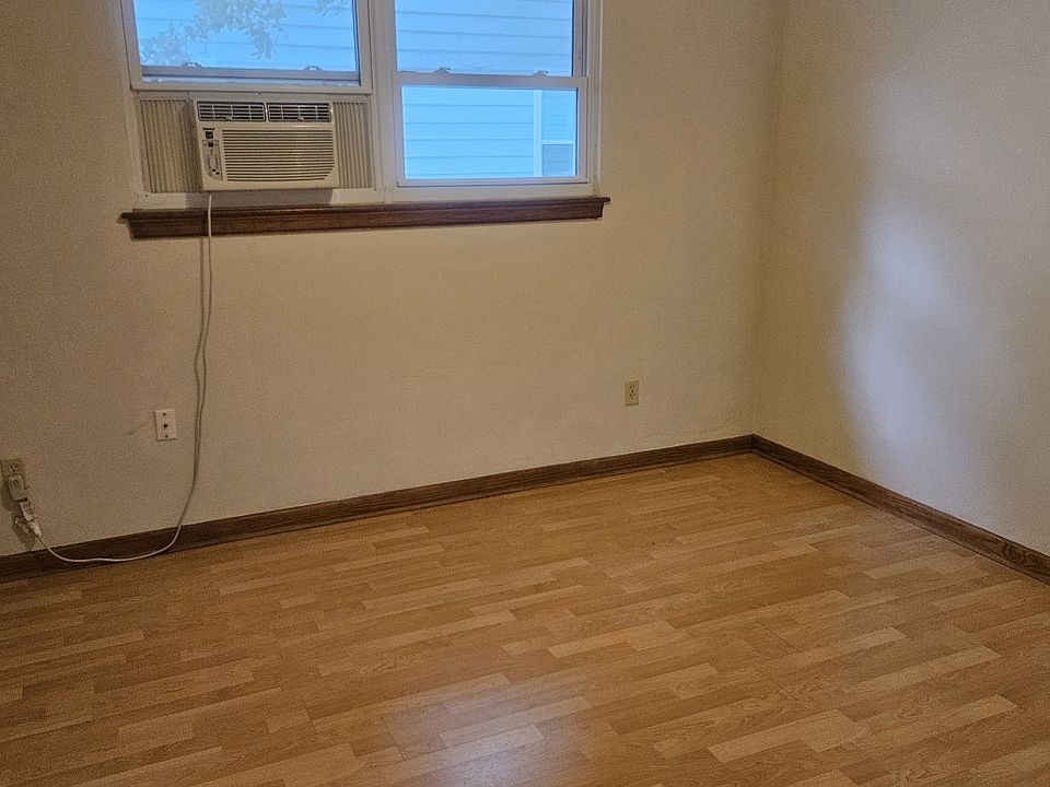 Bedroom #1