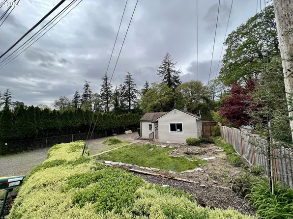 325 N 11th St, Saint Helens, OR 97051