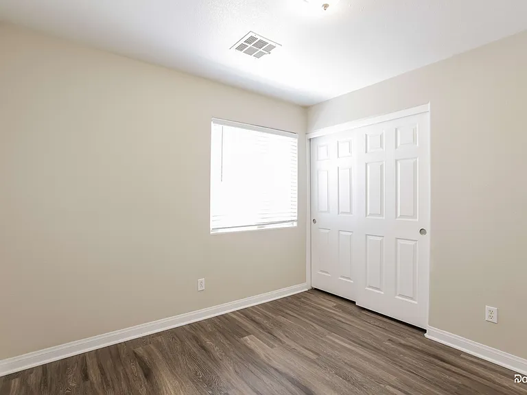 8564 Blowing Pines Dr — Photo 11
