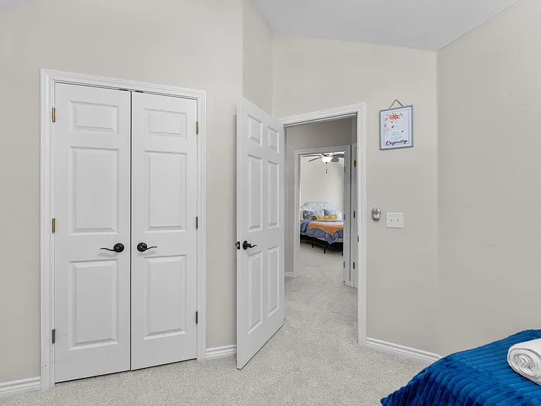 11350 Balcones Dr — Photo 16