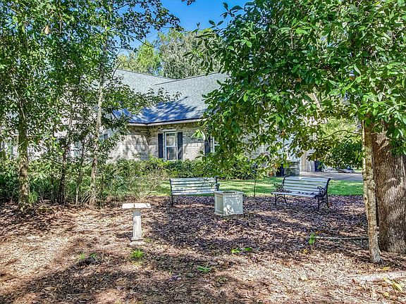 5th image of 2709 Pheasant Ct W