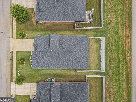 5th image of 531 Carleton Pl