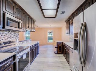 8607 Riverhaven St, Liverpool, TX 77577