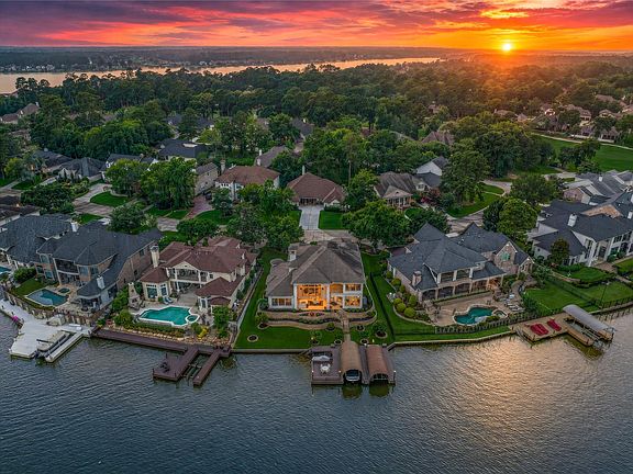 3rd image of 106 W Shore Dr