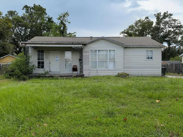 806 Azalea St, Lake Charles, LA 70607