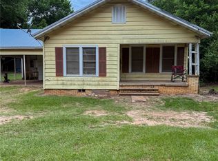 321 Sycamore St, Grapeland, TX 75844