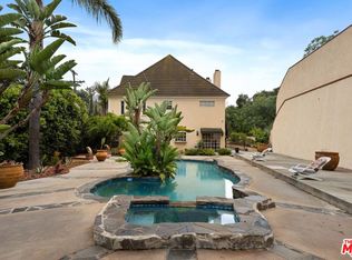 2431 Benedict Canyon Dr, Beverly Hills, CA 90210