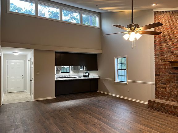 4th image of 2223 Stracener Way