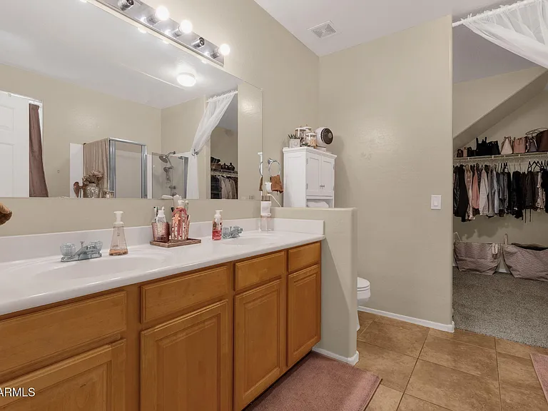 3422 W Leodra Ln — Photo 15