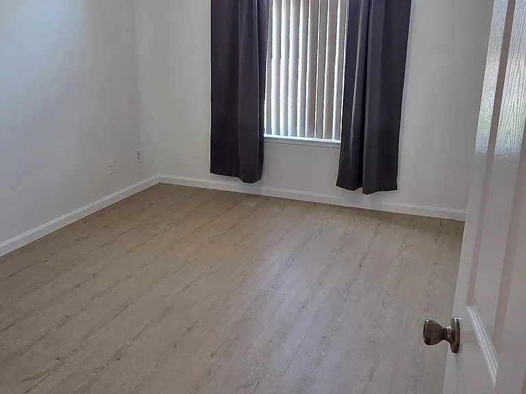 5333 W Norwich Ave — Photo 8