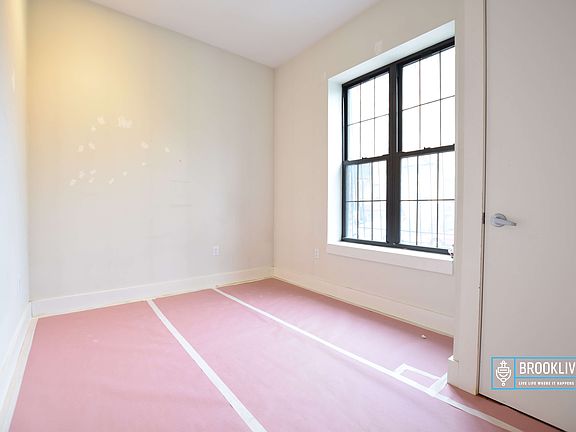 3rd image of 355 Stockton St APT 1A