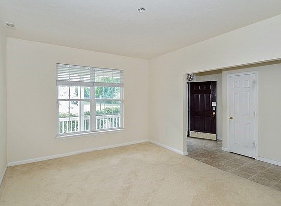 3rd image of 513 Parkgate Ave