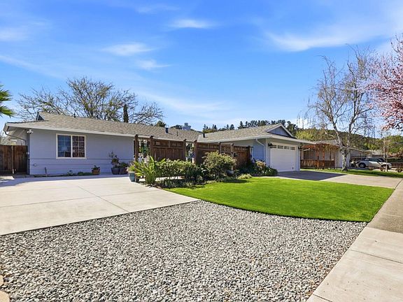 2nd image of 1392 Mantelli Dr