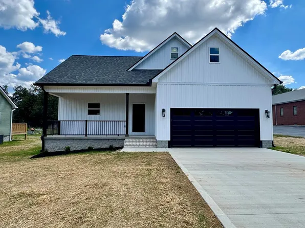 635 E 20th St, Cookeville, TN 38501