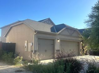 9321 Red Pine Dr, Shafter, CA 93263