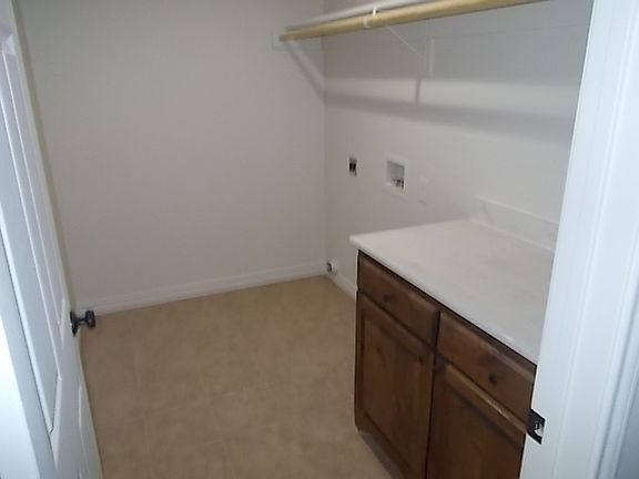 4th image of 315 Diamondhead Dr