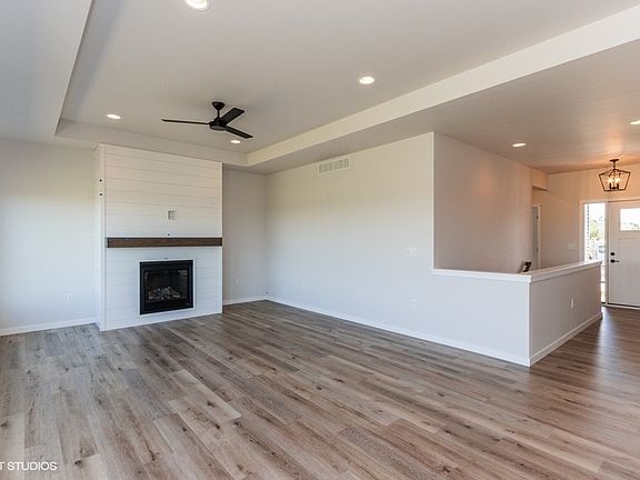5th image of 1405 Franklin St