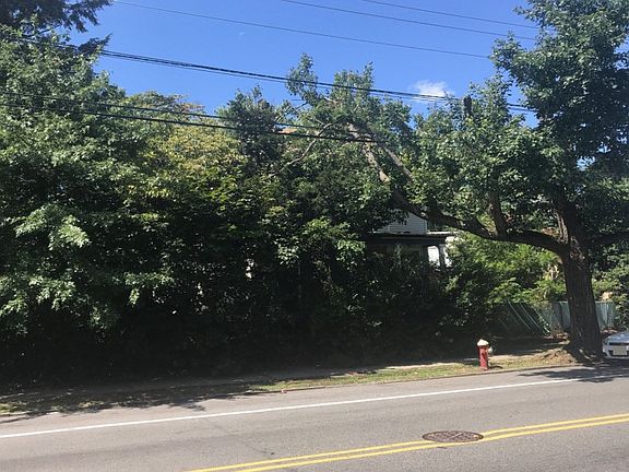 3rd image of 172 Vreeland Ave