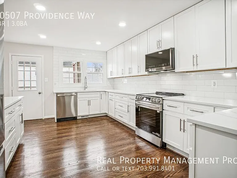 10507 Providence Way — Photo 7