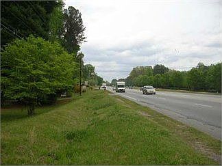 2nd image of 3385 Lawrenceville Hwy