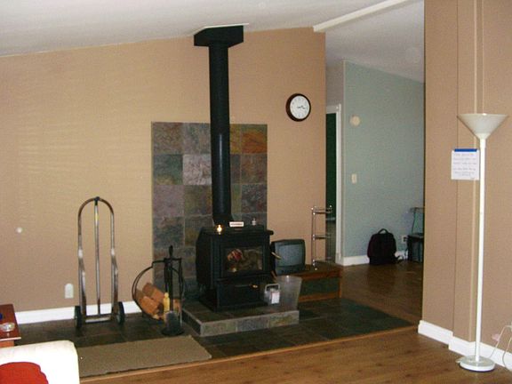 5th image of 13211 Creviston Dr N