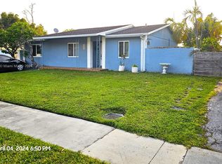 603 SW 76th Ter, North Lauderdale, FL 33068