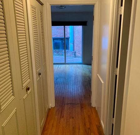 5th image of 944 New Market St