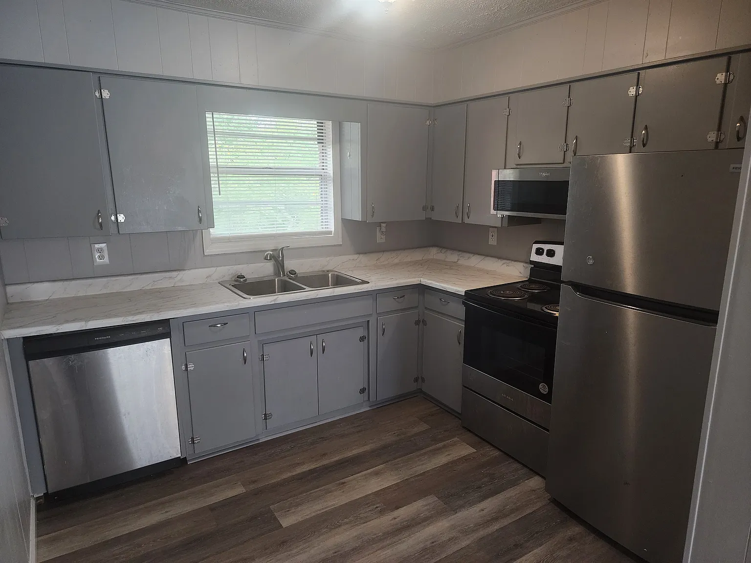 2 bed, 850 sqft, $950 — Photo 4