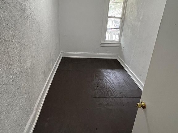 5th image of 1707 Floyd St #2