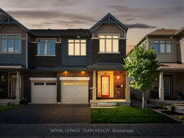 547 Rioja St, Ottawa, ON K2S 0V8