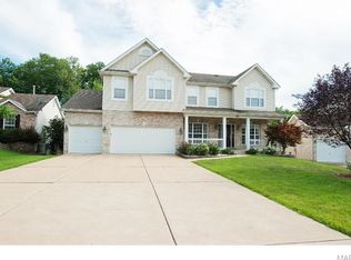 1228 Lake Canyon Vw, Fenton, MO 63026