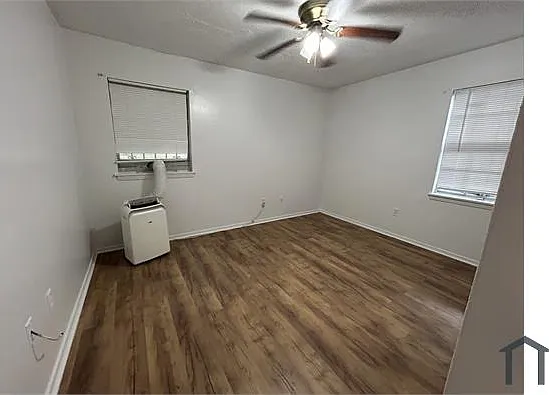 3 bed, $1,200 — Photo 4