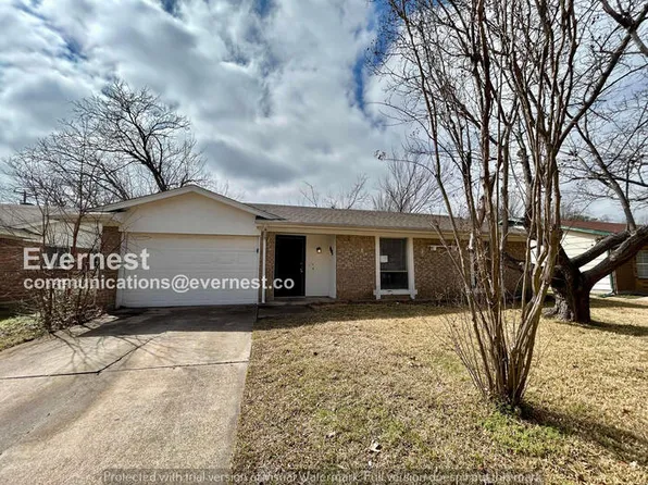 415 Southlake Dr, Forney, TX 75126