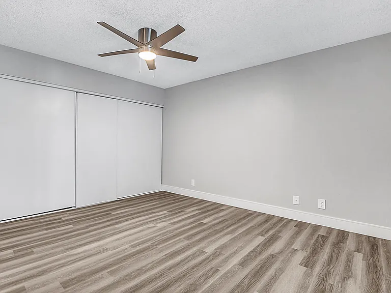 3600 University Center Dr — Photo 12
