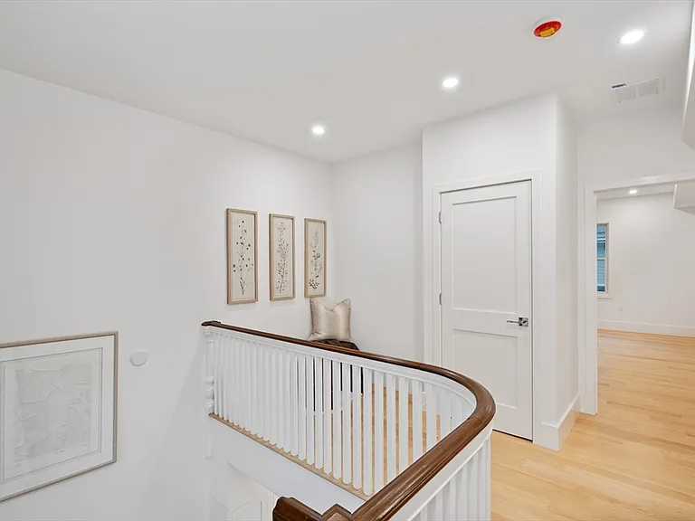 65 Francis St #A — Photo 10