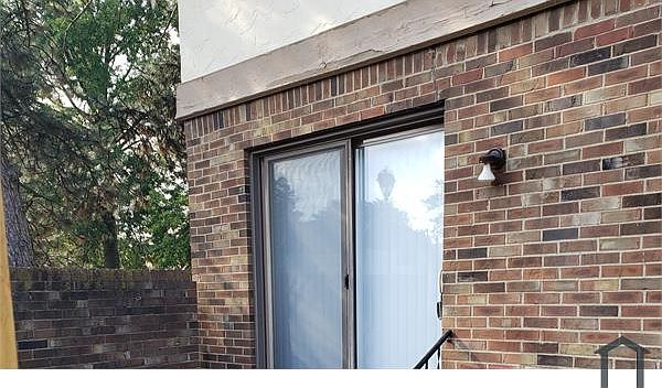 2nd image of 110 Stornoway Dr W
